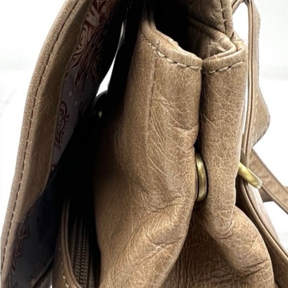 Hobo Bridge Convertable Leather Backpack/Messenger Bag - Picture 4 of 15